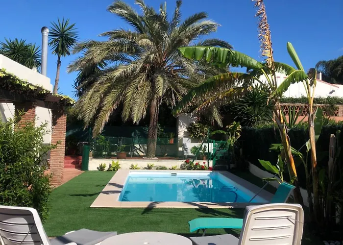 Chalet En La Playa Con Piscina
